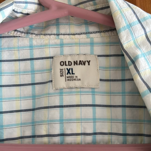 Old Navy Short Sleeve Plaid Shirt - Picture 2 of 3
